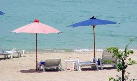 注意了！2月起，在泰国海滩抽根烟有可能会坐牢！