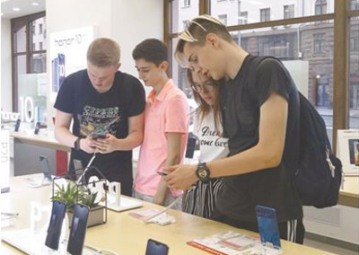 中国手机在俄罗斯实力“圈粉” 中国手机在俄罗斯实力“圈粉”