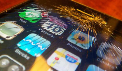 新款iPhone碎屏维修价均超2000元,网友感叹好心疼! 新款iPhone碎屏维修价均超2000元,网友感叹好心疼!