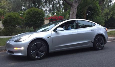 马斯克：Model 3明年3/4月可能交付中国消费者