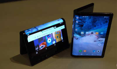 京东方展示自主研发柔性折叠屏:手机秒变“平板” 京东方展示自主研发柔性折叠屏:手机秒变“平板”