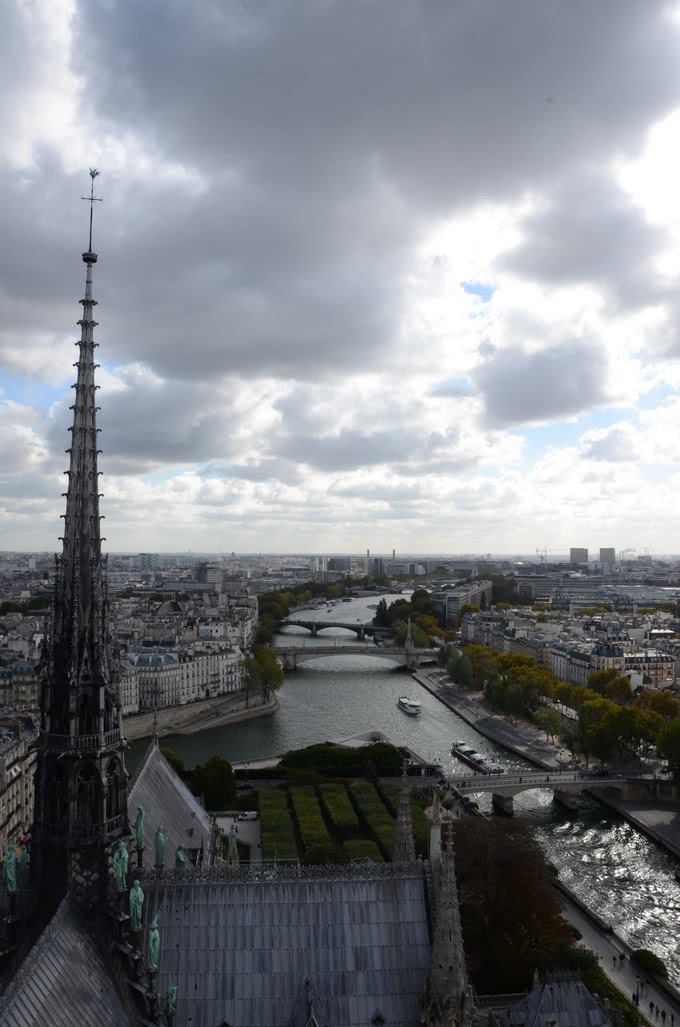 巴黎圣母院历经760年被毁，重修需要10年，这场炼狱让人哀叹