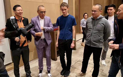 沈南鹏、冯波、王兴和以太坊V神同框,要进场区块链? 沈南鹏、冯波、王兴和以太坊V神同框,要进场区块链?