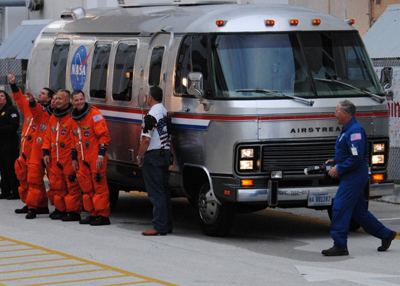 特斯拉Model X将成为未来载人飞行任务官方运输工具 特斯拉Model X将成为未来载人飞行任务官方运输工具