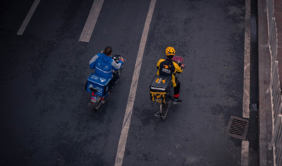 疫情下的外卖员,维系城市运转必不可少的一环 疫情下的外卖员,维系城市运转必不可少的一环