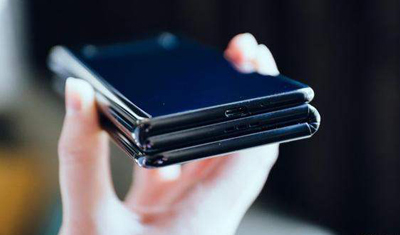 继三星、华为发折叠屏后,TCL明年也将推首代折叠屏 继三星、华为发折叠屏后,TCL明年也将推首代折叠屏