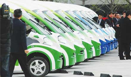 人民日报四问中国新能源汽车:污染转移还是排放趋零 人民日报四问中国新能源汽车:污染转移还是排放趋零