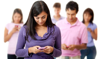 玩手机上瘾属于精神障碍,且中年人成瘾更严重 玩手机上瘾属于精神障碍,且中年人成瘾更严重