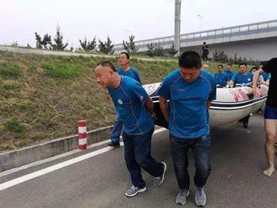 “空姐遇害案”救援队律师:如与滴滴协商不成将采取法律手段维权 “空姐遇害案”救援队律师:如与滴滴协商不成将采取法律手段维权