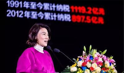 连任后的董明珠现身东莞发表“升级中国智造”演讲 连任后的董明珠现身东莞发表“升级中国智造”演讲