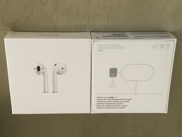 AirPods AirPods